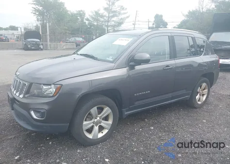 2015 Jeep Compass Latitude z USA, uszkodzony, nr VIN 1C4NJDEB6FD207059